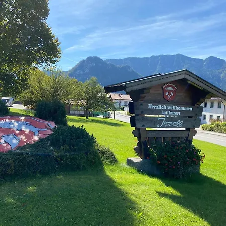 Ferienwohnung Bergzeit *